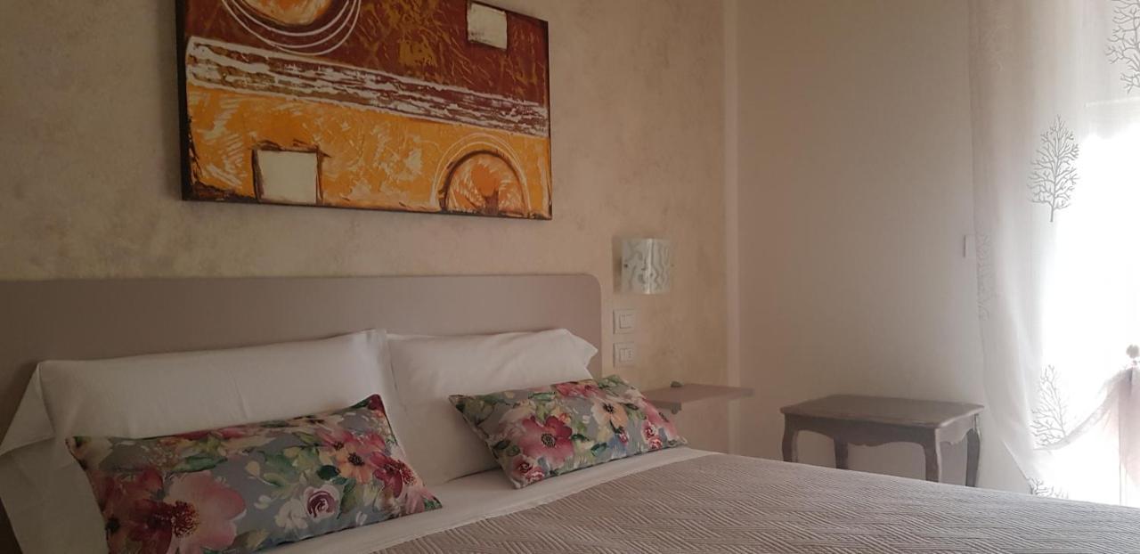 Hotel Margherita Meuble Sirmione Ruang foto