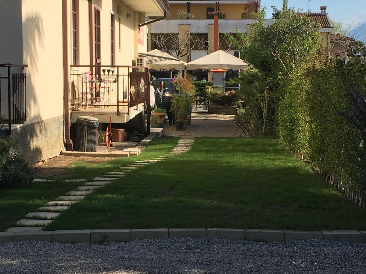 Hotel Margherita Meuble Sirmione Bagian luar foto