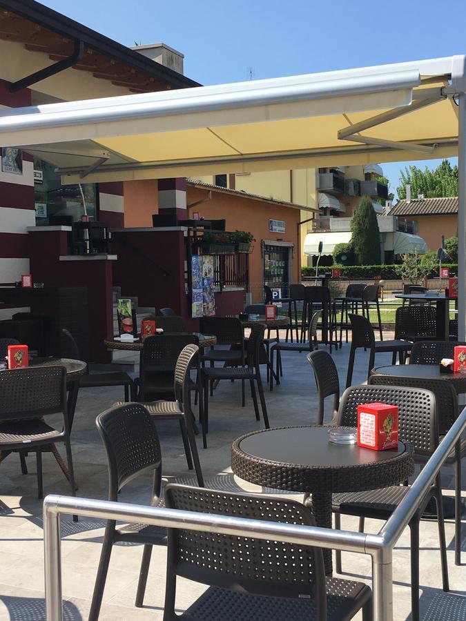 Hotel Margherita Meuble Sirmione Bagian luar foto